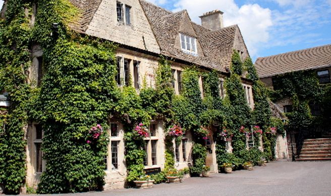 Hatton Court Hotel Exterior