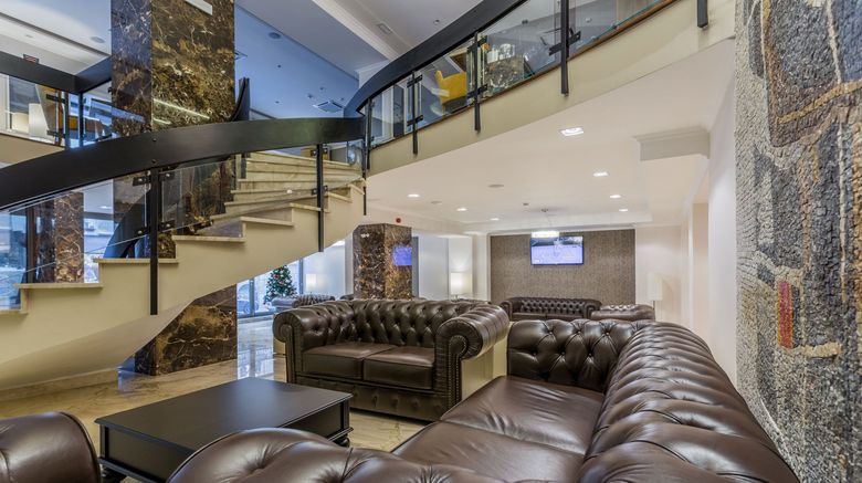 <b>Royal Hotel Lobby</b>