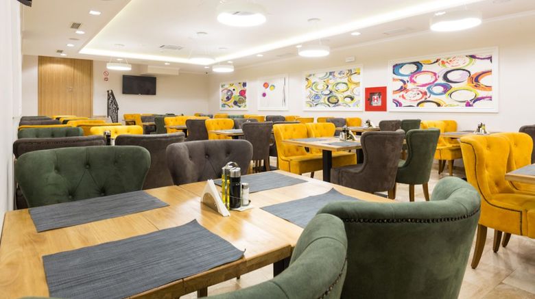 <b>Royal Hotel Restaurant</b>