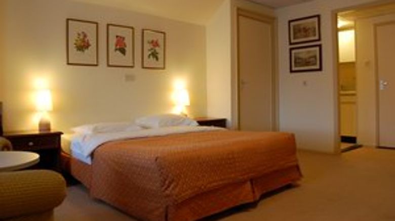 <b>Crown Inn Room</b>