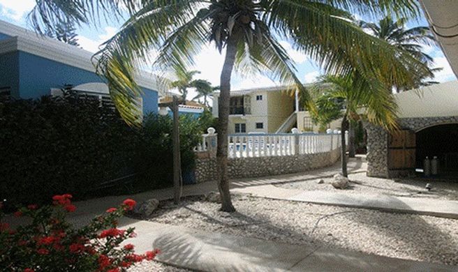 Carib Inn Exterior