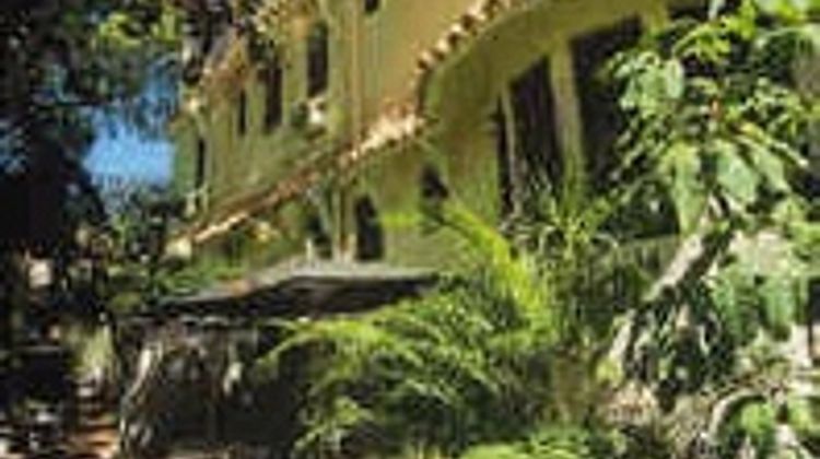 El Canario Inn Lobby