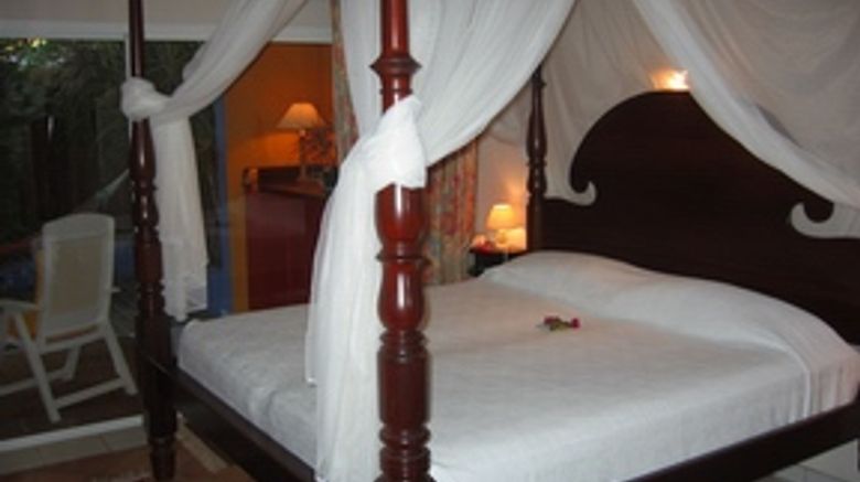 <b>Tom Beach Hotel Room</b>