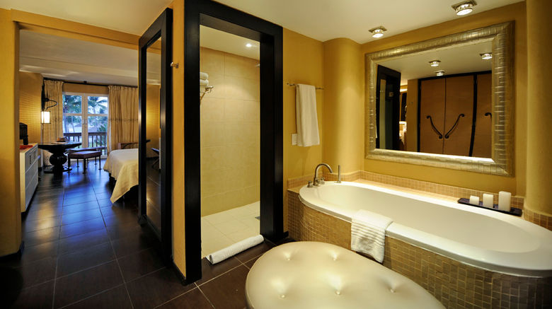 <b>Club Med Ixtapa Pacific Room</b> <b>Club Med Ixtapa Pacific Room</b>