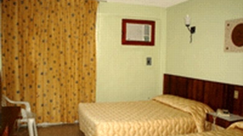 <b>Hotel Batab Room</b>