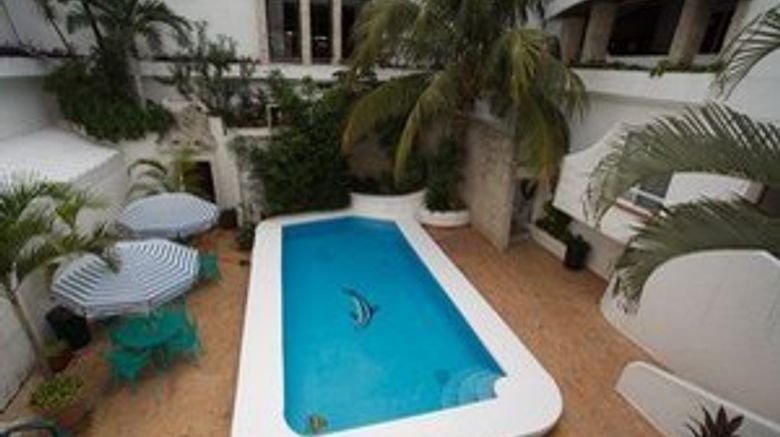 <b>Antillano Hotel Pool</b>