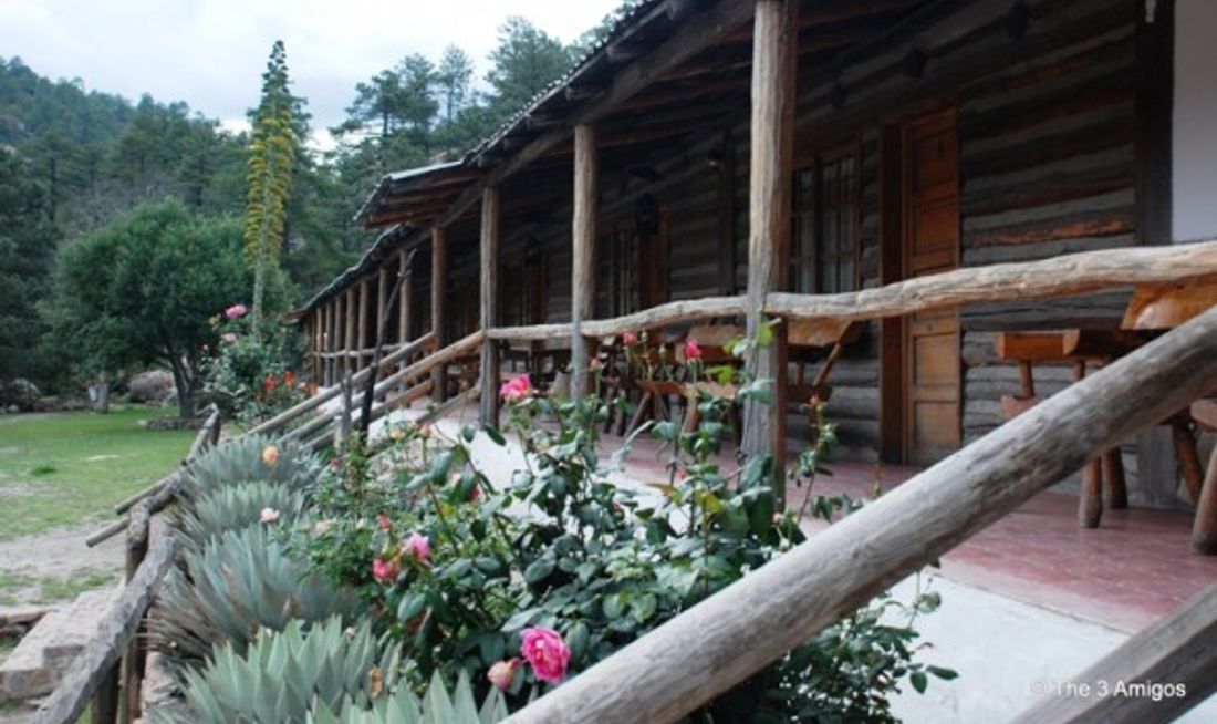 Copper Canyon Lodge Exterior