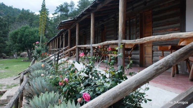 Copper Canyon Lodge Exterior