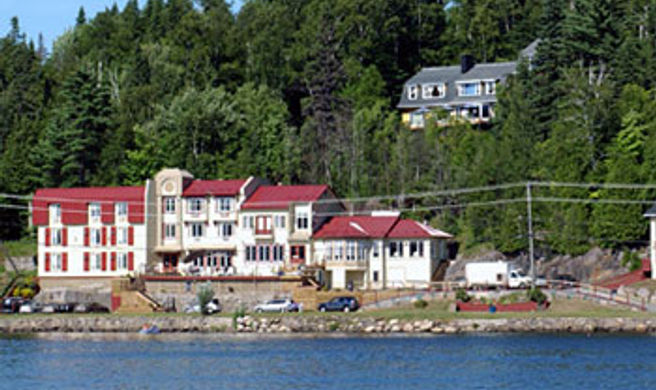 Auberge du Lac des Sables Exterior