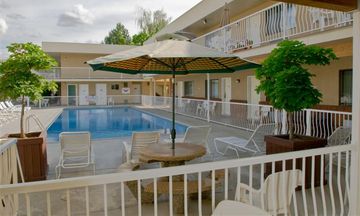 Siesta Suites