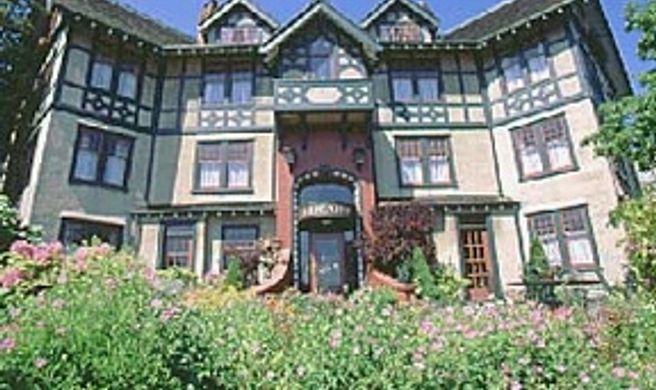 Abigail's Hotel Exterior
