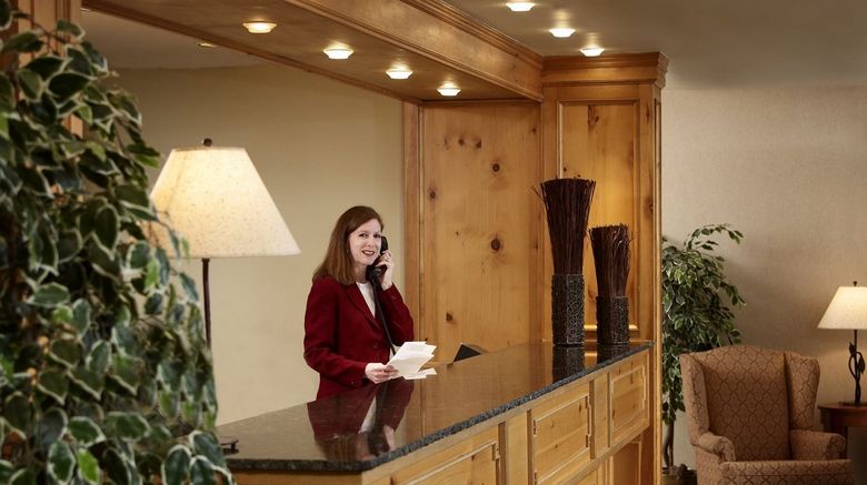 <b>Pinestone Resort Lobby</b>