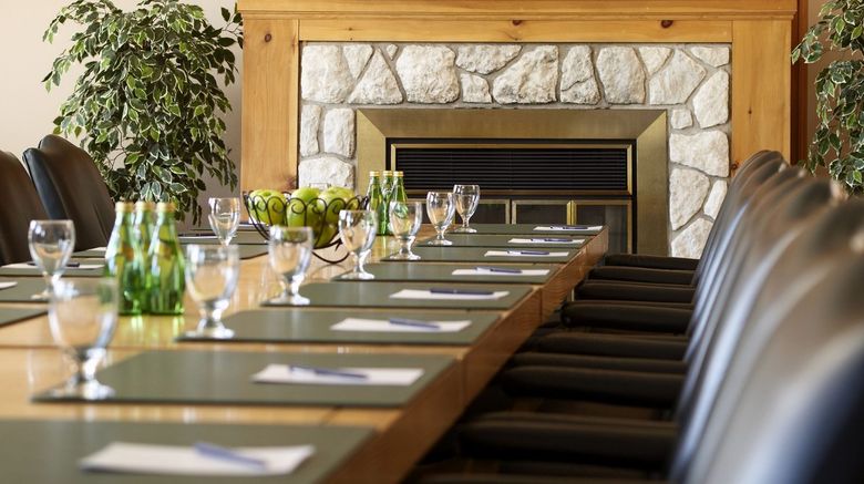 <b>Pinestone Resort Meeting</b>