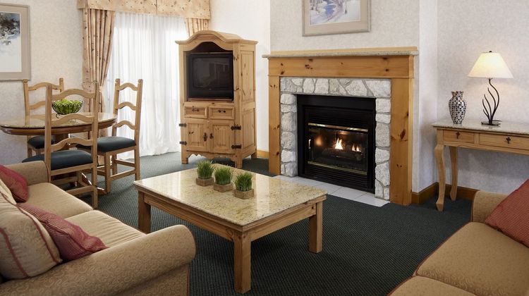 Pinestone Resort Suite