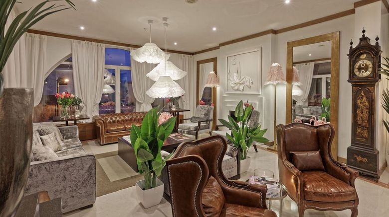 <b>Hotel Inglaterra Lobby</b>