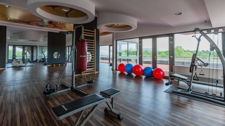 <b>Aquaticum Termal and Wellness Hotel Health</b> <b>Aquaticum Termal and Wellness Hotel Health</b>