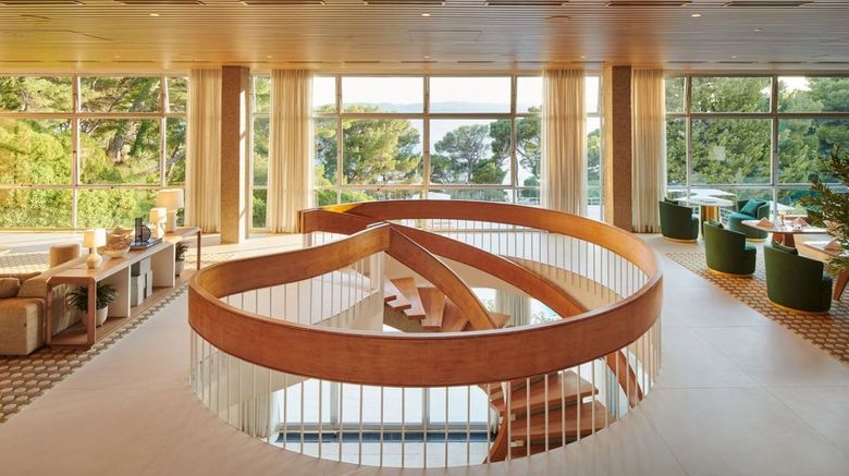 <b>Bluesun Hotel Maestral Lobby</b>