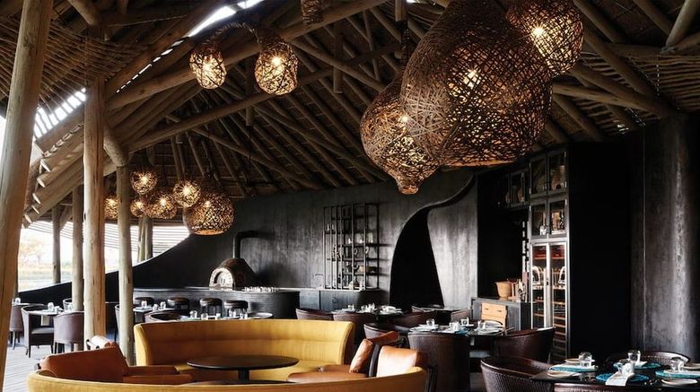 <b>Belmond Eagle Island Lodge Bar/Lounge</b>