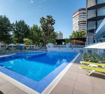 Belroy Hotel Pool