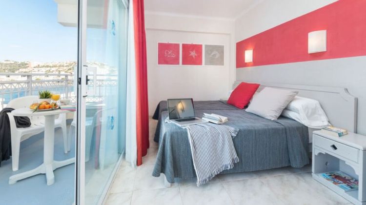 Playas del Rey Hotel Room