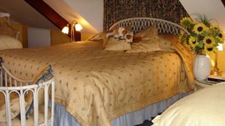 <b>Farthings Hotel & Restaurant Suite</b>