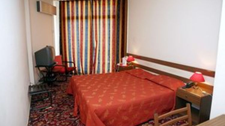 Sylva Hotel Room