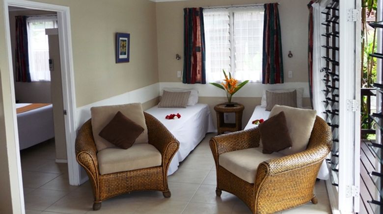<b>Muri Beachcomber Room</b>
