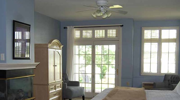 French Country Inn Suite