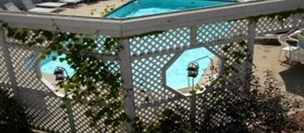 Church Hill Inn Pool