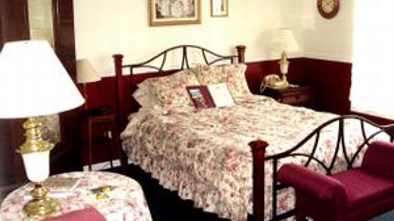 <b>Church Hill Inn Room</b>