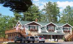 Edgewater Inn & Cottages