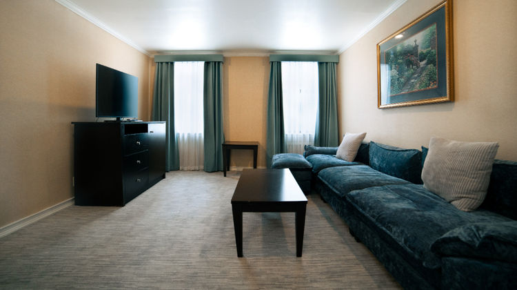 Hotel Stanford Room
