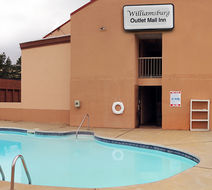 Motel Zuma Williamsburg Pool