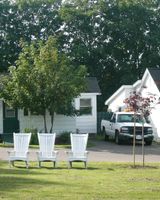 Roselawn Cottages & Motel