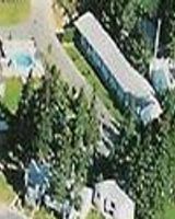 Bay Breeze Motel & Cottages