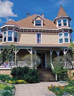 Swan-Levine House