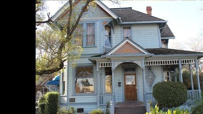 Irwin Street Inn