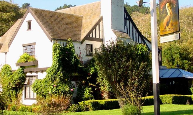 Pelican Inn Exterior