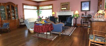 Napa Inn Lobby