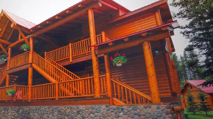 Baker Creek Chalets Exterior
