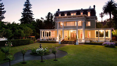 Churchill Manor Bed & Breakfast