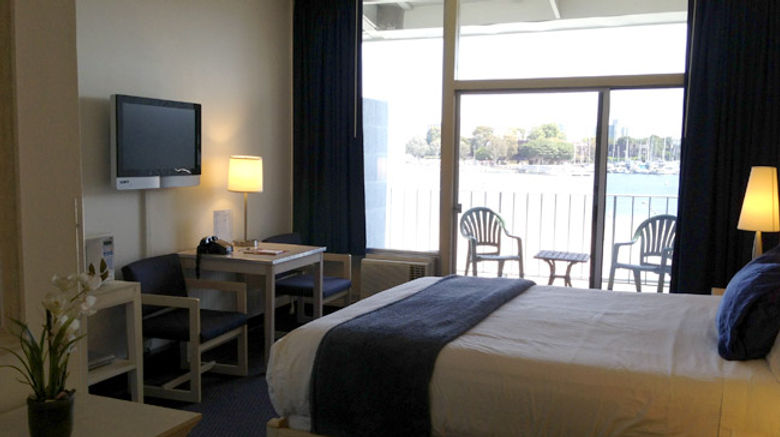 <b>Foghorn Harbor Inn Room</b>