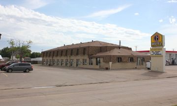 Circle 6 Motel