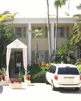 The Pillars Hotel