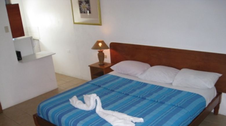 Golden Thistle Hotel Room