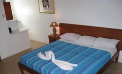 Golden Thistle Hotel