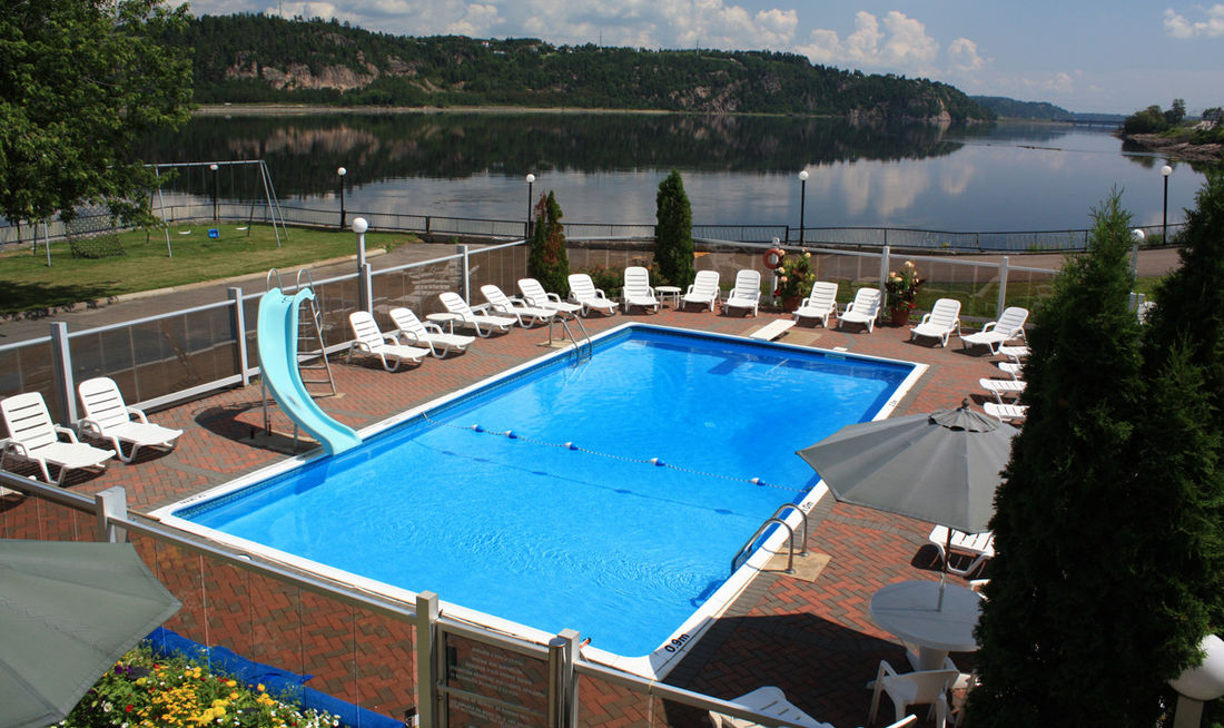 Panoramique Motel Pool