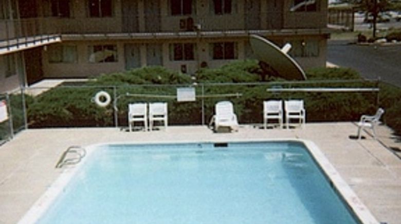 <b>Howard Johnson by Wyndham Odessa Pool</b>