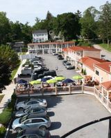 Lake Front Motel
