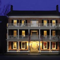 The Aurora Inn